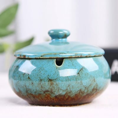 Blauw gebakken in de oven- Keramische Asbak met Deksel - Retro Glazuur - Anti-geur - Rookhouder - Voor Binnen & Buiten-11.2*9cm