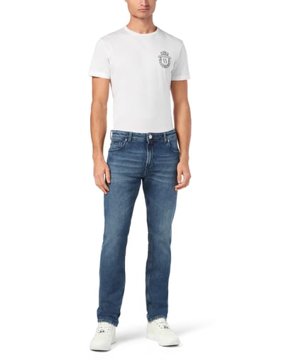 Jeans Recht Model