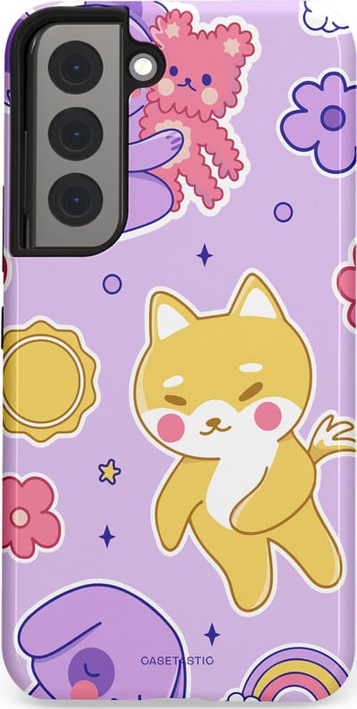 Casetastic hoesje geschikt voor Samsung Galaxy S22 - Dubbellaagse bescherming - Knuffelvriendjes - Fashion Case - Lichtroze Lila Goud