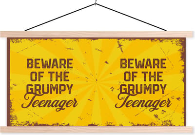 Posterhanger incl. Poster 120x60 cm - Schoolplaat - Kind - Quotes - Vintage - Beware of the grumpy teenager - Textielposter - Blanke latten