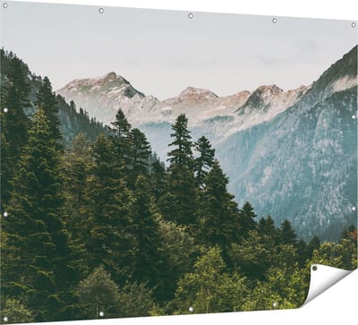 Gards Tuinposter Bos met Bomen in de Bergen - 160x120 cm - Tuindoek - Tuindecoratie - Wanddecoratie buiten - Tuinschilderij
