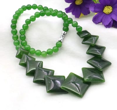 N3 Collecties 6-14mm Ronde & Diagonale Vierkante Groene Jades Natuursteen Chalcedoon Ketting Dames