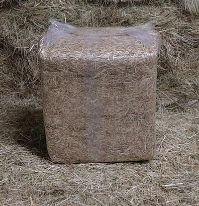 Stro 8 kg voor cavia en konijn (fijn & kort stro)