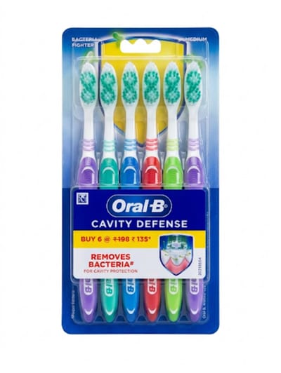 Oral-B Cavity Defense handtandenborstel met zachte borstelharen voor volwassenen 6 stuks