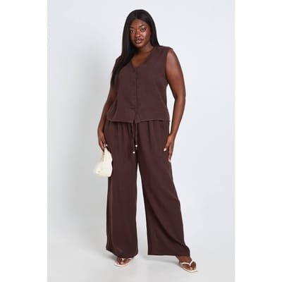 boohoo Dames Plus Kaaslinnen Gilet En Broek Met Kralen Set | Chocoladebruin | Maat: 46