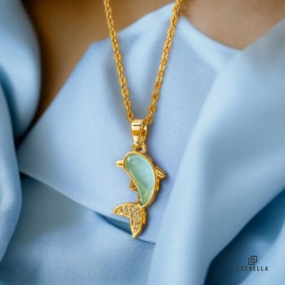 Leerella Sprankelende Dolphin Ketting in Goudkleurig RVS met Blauw Zirkonia - Uniek Zee-Symbool voor Elegante Dames 40+5cm