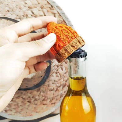 Creatieve Kersthoed Resine Flessenopener - Gestrickte Textuur Mini Santa Hoed Biertopener, Feestelijke Decoratieve Praktische Gadget