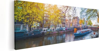Artaza Canvas Schilderij Grachtenboot Amsterdam - 60x20 cm - Wanddecoratie Herfst - Muurdecoratie Stad - Kamer Accessoires