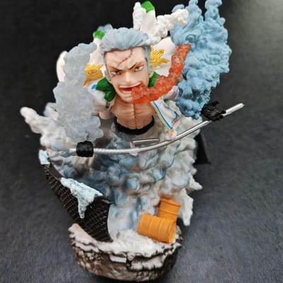 One Piece Nika Zoro van Schoppen Strooien Hoed Bemanning Kan Bewegen PVC Anime Strijd Figuur 15cm Favorieten Tafel setup Speelgoed Mooi Cadeau No box gray