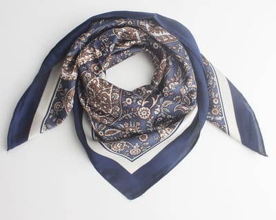 Kara scarf- Dames- Bandana's- Halsdoek- Sjaaltje- Viscose Zijde- 70x70cm- paisley print- Blauw