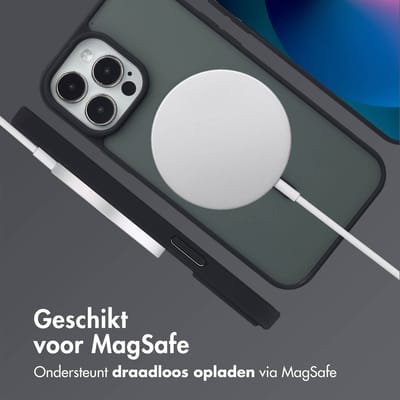 imoshion Hoesje - Geschikt voor iPhone 13 Pro Max - Color Guard Backcover geschikt voor MagSafe - Zwart
