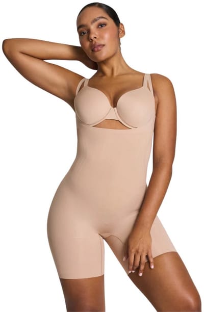 SPANXsculpt GoFigure Open Bust Midthigh Bodysuit - Maat S - Kleur Chai