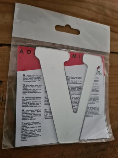 Letter V spiegel zelfklevend Artis