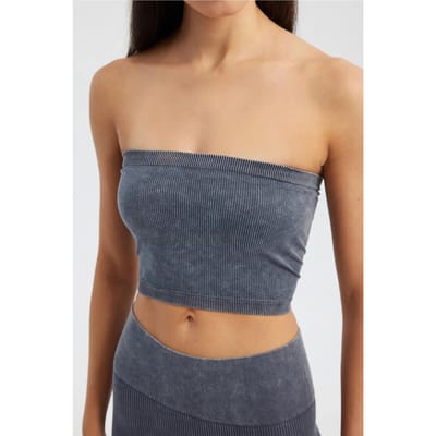 Zure Gewassen Strapless Ribbels Crop Top