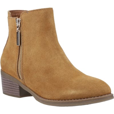 Hush Puppies Ingrid Suède Dames Tan Hak Enkellaarsjes