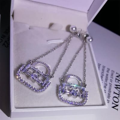 Zilveren Naald Koreaanse Dongdaemun Zirconia Oorbellen Volle Diamant Slot Oorbellen Ketting Set Gepersonaliseerde Modieuze en Veelzijdige Sieraden gray