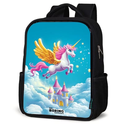 NoBoringSuitcases.com® - Rugzak zwart - Schooltas jongen & meisje - Vliegende eenhoorn met gouden vleugels boven kasteel - Rugtas voor school - Boekentas kind - Schoolrugzak - Kinderrugzak