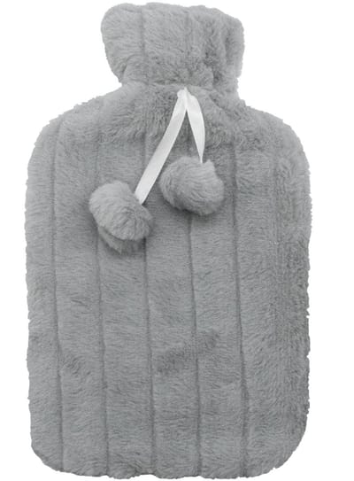 Dailygoods- Warmwaterkruikhoes Pluizig - Geschikt voor 2 Liter Fles - Huidvriendelijk - Grijs met Pompons - Perfect Cadeau voor Winterdagen - Warmwaterkruik