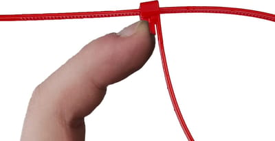 Kortpack - Hersluitbare Kabelbinders/Tyraps - 750mm lang x 7.6mm breed - Rood - 100 stuks - Treksterkte: 22.2KG - Bundeldiameter: 226mm - Bundelbandjes - (099.1037)