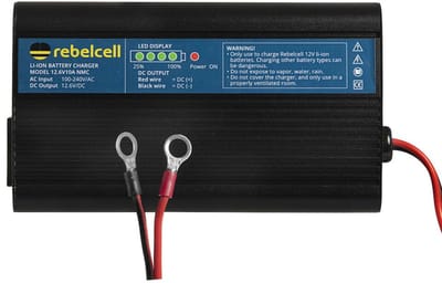 Rebell 12.6V10A Lithium acculader