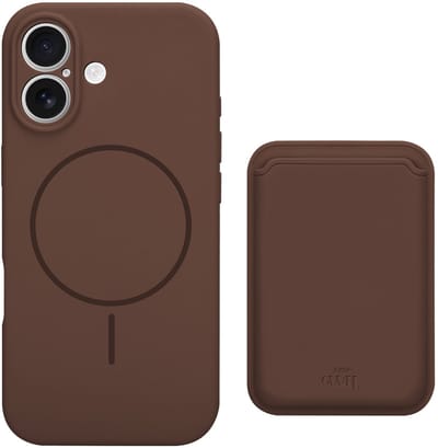xoxo Wildhearts siliconen hoesje met magnetische kaarthouder (bruin) - Geschikt voor iPhone 17 MagSafe - Silicone case met wallet - ruimte voor pasjes - pasjeshouder - shockproof telefoonhoesje