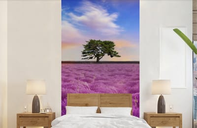 Behang - Fotobehang Lavendel - Boom - Zonsondergang - Paars - Breedte 120 cm x hoogte 240 cm