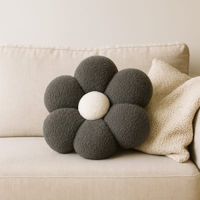 Soosie Sierkussen Bloem – Kussentje – Teddy Bouclé – Ø 40 cm – Grijs & Crème