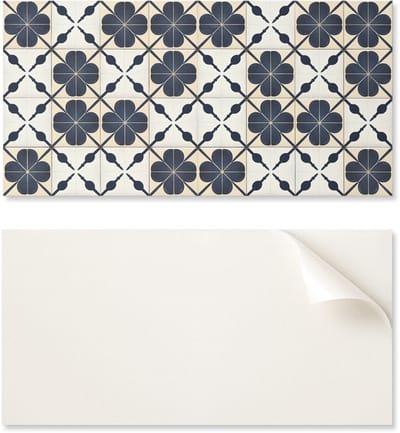 Zelfklevend vinylpaneel met decoratieve print, 100x50 cm, bloemenpatroon op de achtergrond.