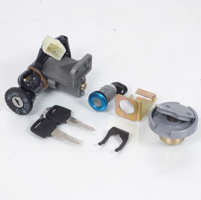 Teknix-slotenset voor Kymco 50 Agility-scooter, 4 draden, nieuw