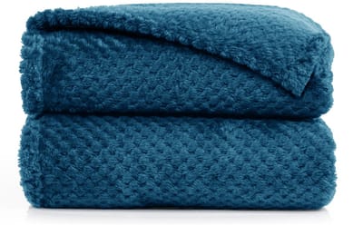 Henry knuffeldeken van 70 x 150 cm, indigoblauw, deken, microvezel, woondeken, sprei, fleece, zacht, behaaglijk, Scandinavische stijl, donkerblauw