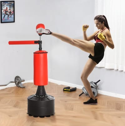 MEUNIQ staande bokszak met reflexbal en 360° draaistang, vulbare basis met zuignap, inclusief handschoenen en pomp, 88 x 48 x 155-205 cm, zwart en rood