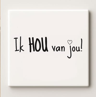 Ik Hou van Jou Tegel 15x15cm – Minimalistische Zwart-Witte Keramische Wandtegel met Hartje, Romantisch Cadeau voor Koppels, Valentijnsdag of Woondecoratie
