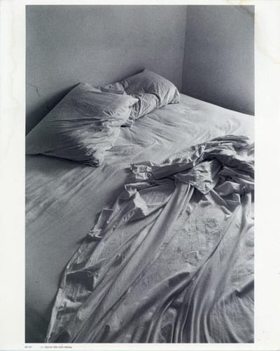 Mini zwart-wit poster - Unmade Bed - Lilo Raymond - 24x30 cm