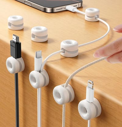 8 Stuks Siliconen Kabelhouders, Zelfklevende Kabelclips voor Bureau, Auto en Nachtkastje, Kabelbeheer en Organisatie Accessoires in Wit