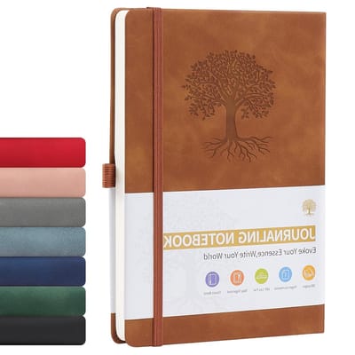 Lined Journal Notebook A5 Hard Cover - Dikke Notitieboeken voor Schrijven met PU Leer, 192 Bladen, 8.3 x 5.8 Inch, Inclusief Pennenlus en Elastische Band, Ideaal voor Notities en Plannen