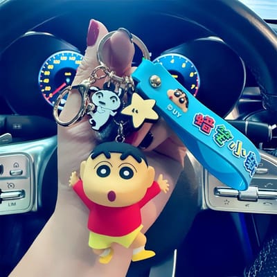 Nouvelles Figurines Kawaii Anime Cartoon Crayon Shin-chan Porte-clés Mignon Pendentif Sac à Dos Porte-clés Ornements Accessoires Cadeaux d'Anniversaire blue