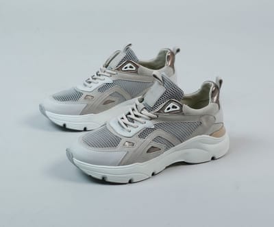 Manfield - Dames - Beige leren sneakers suède details - Maat 40