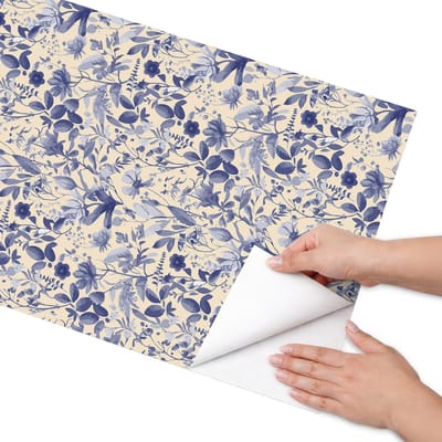 Coloray Meubel Wrap Folie - Blauw Meubelfolie - 50x100 cm - Meubelfolie Zelfklevend Bloemenpatroon - Wrapfolie Keuken - Klassiek Meubelfolie - Decoratiefolie - Tafeldecoratie - Bloemen en planten