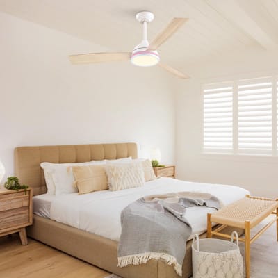 Epochglo Plafondventilator met Verlichting en Afstandsbediening 132 cm, Stille DC Motor, In hoogte verstelbaar, 3 Bladen Tweezijdig (Wit / Lichte Houtnerf), RGB, Dimbaar 3000K-6000K, 6 Standen & Timer, Zomer- en Winterstand voor Slaapkamer, Woonkamer