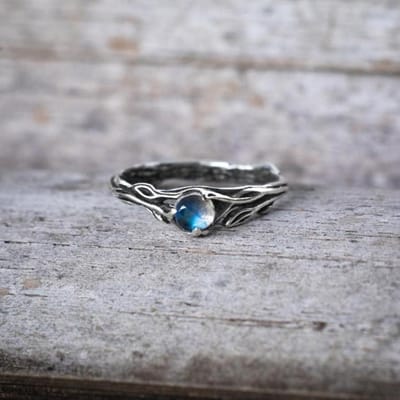 Origineel Ontwerp Topaas Open Verstelbare Ring Tak Kronkelend Retro Blauw Licht Bedel Dames Sieraden resizable gray