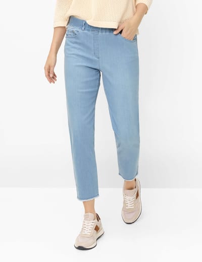 Raphaela by Brax Dames Instapbroek  Style CAVINA FRINGE BLEACHED LIGHT BLUE SLIGHTUSED, denim lichtblauw, maat 54