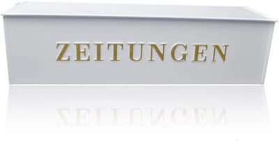 Metalen krantenbox voor buitenbevestiging met reliëf letters