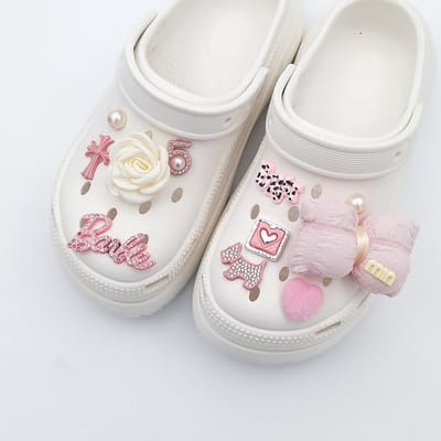 Schoenaccessoires-geschikt voor crocs charms- geschikt voor crocs pins- geschikt voor crocs Accessoires- geschikt voor Crocs Jibbitz-11 roze hartvormige strikjes