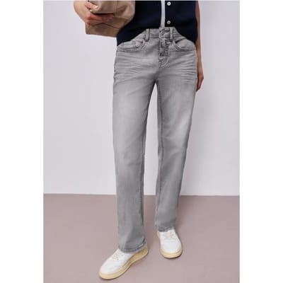 Straight Legs jeans