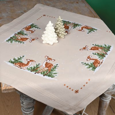 Vervaco - Tafelkleed kit - Hertjes - PN-0198686 - Borduren - Borduurpakket - Borduurpakket volwassenen - Borduurpakket kind