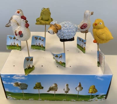 Decoratieve stekers "dieren" - Set van 6 stuks - schaap/kikker/vogels/gans en haan - meerkleurig - keramiek - 6.5 x 3.5 x lengte 23 cm - Woonaccessoires - Decoratieve stekers - Tuinaccessoires - Kerst accessoires