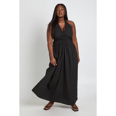 boohoo Dames Plus Maxi Jurk Met Ruche Detail En Halternek | Zwart | Maat: 44