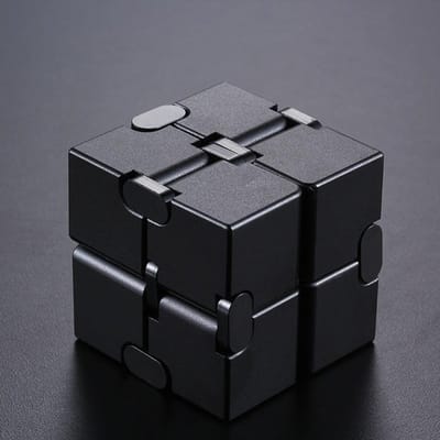Metalen Oneindigheid Fidget Cube Voor Stress- en Angstverlichting ADHD Fidget Vinger Speelgoed Duurzaam Sensorisch Cadeau Voor Volwassenen Tieners zwart