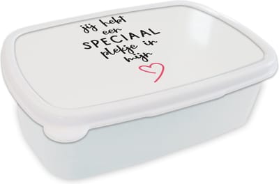 Broodtrommel Wit - Lunchbox - Brooddoos - Quotes - Liefde - Spreuken - Jij hebt een speciaal plekje in mijn hart - 18x12x6 cm - Volwassenen