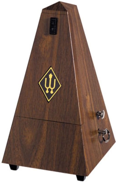 Wittner M 855 131 metronoom Pyramide Nußbaum Kunststofbehuizing - Accessoire voor keyboards